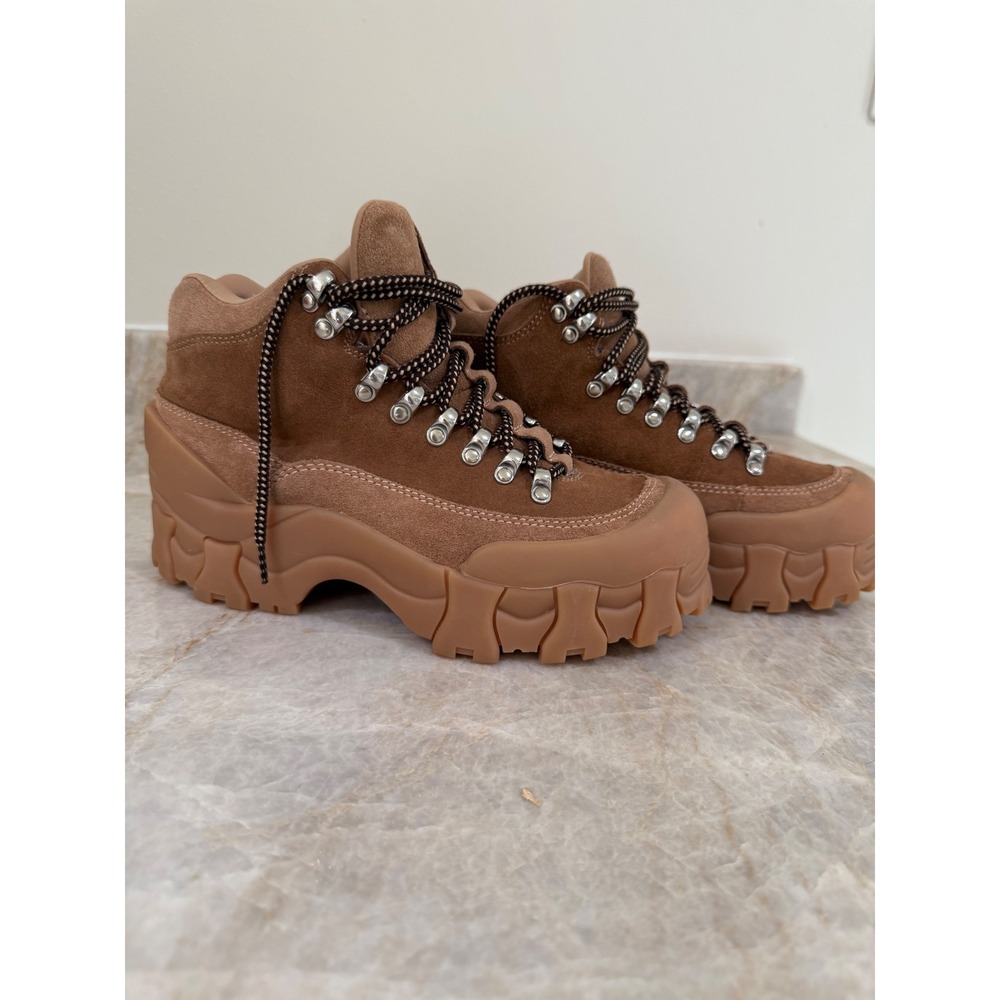 Jeffrey Campbell Snowstorm Platform Hiking Boots Honey Combo 6.5